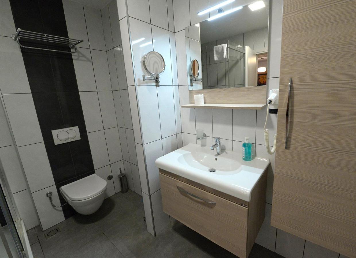 Diva Capitol Luxury Apartment Skopje Ngoại thất bức ảnh